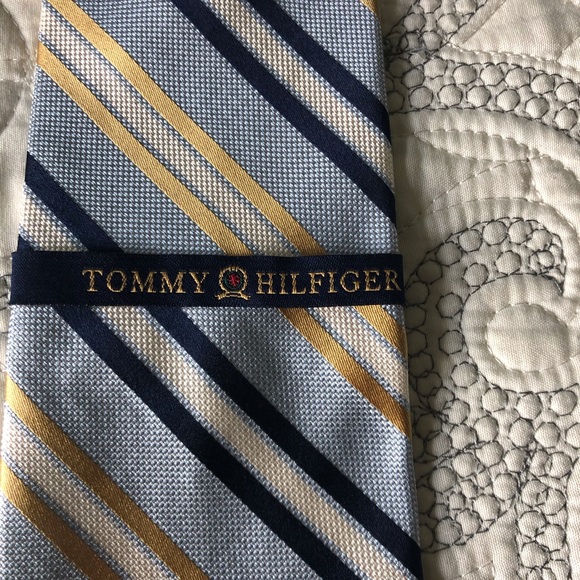 Tommy Hilfiger tie - new with tags - Picture 1 of 3